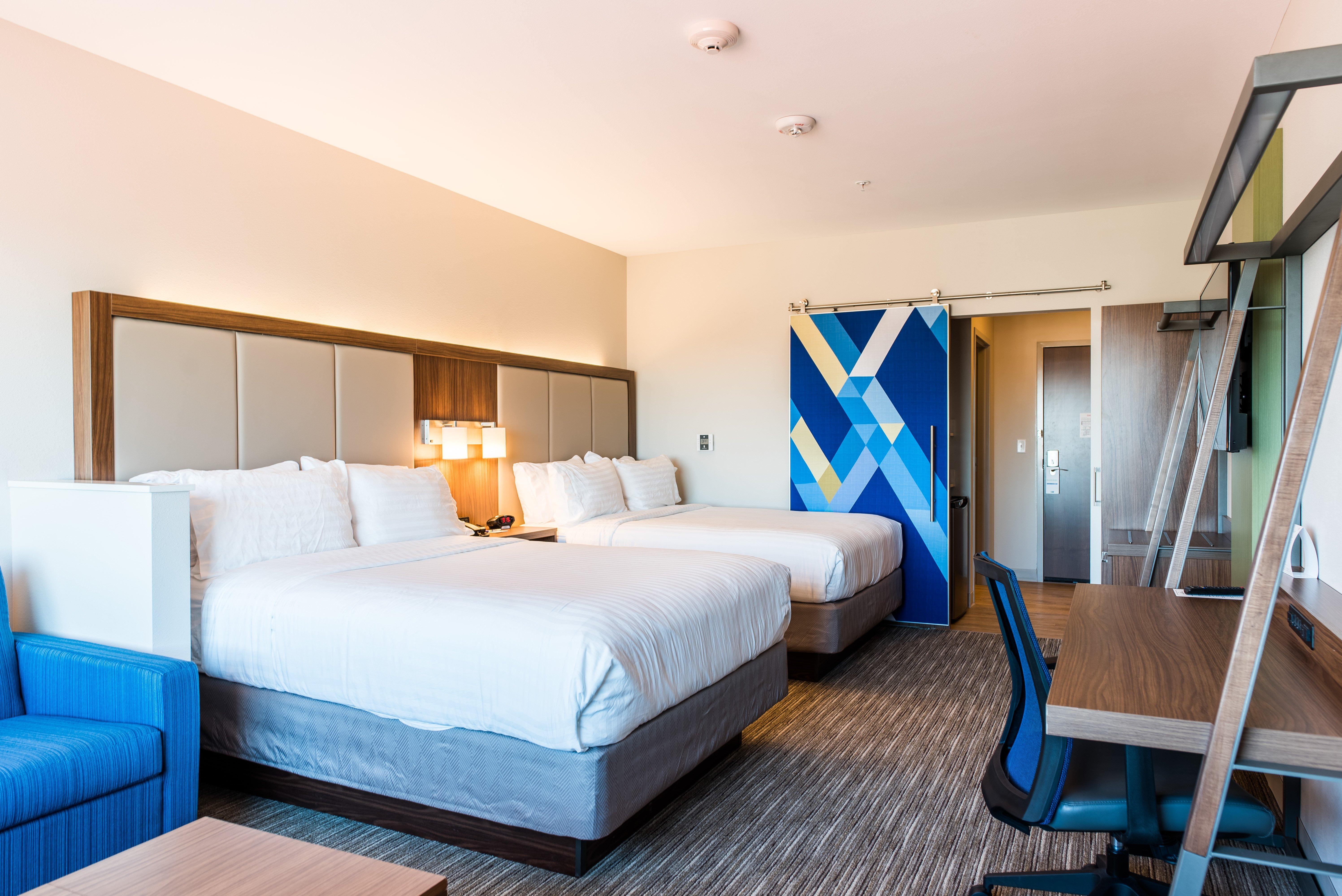 Holiday Inn Express & Suites Madison By Ihg Екстериор снимка
