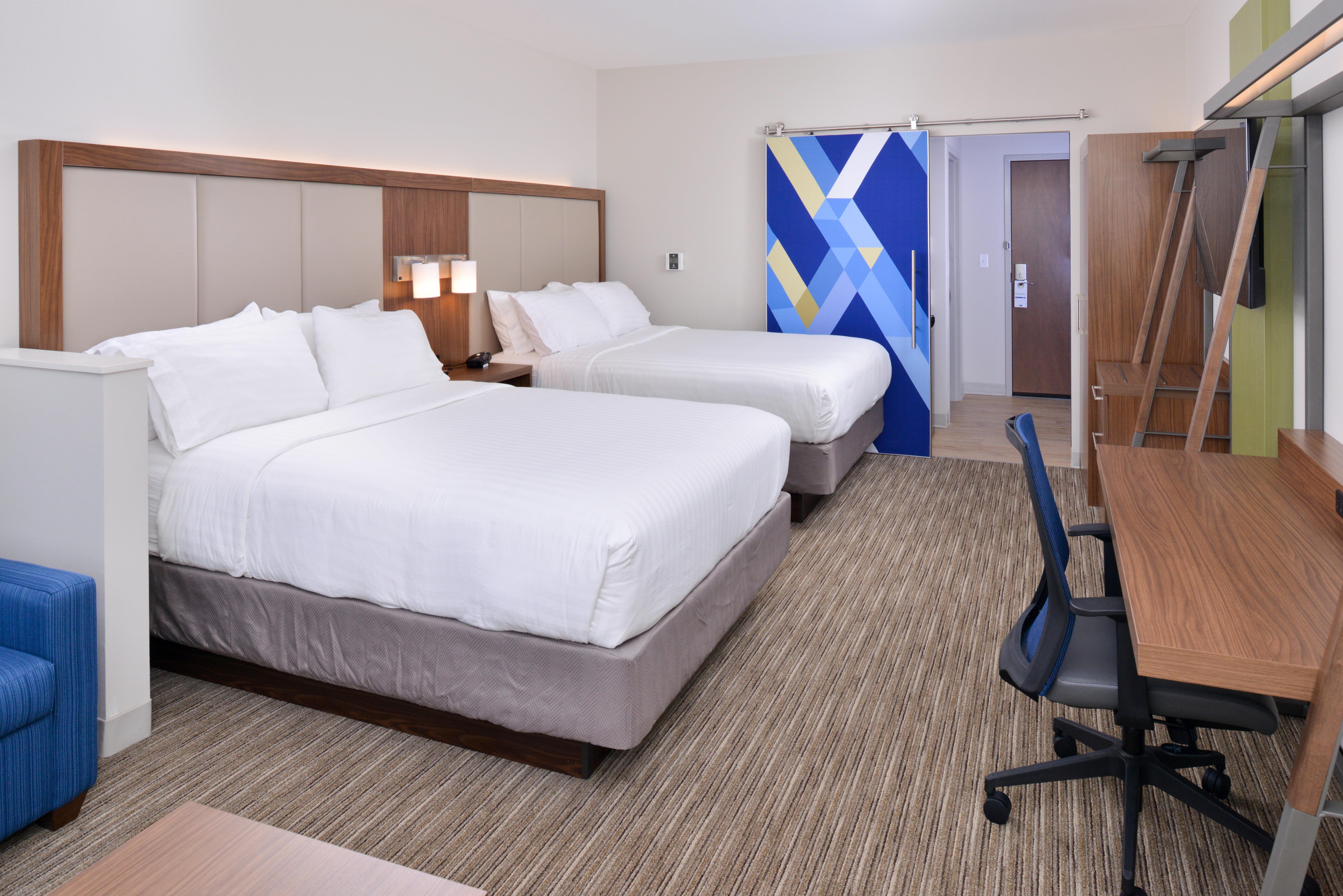 Holiday Inn Express & Suites Madison By Ihg Екстериор снимка