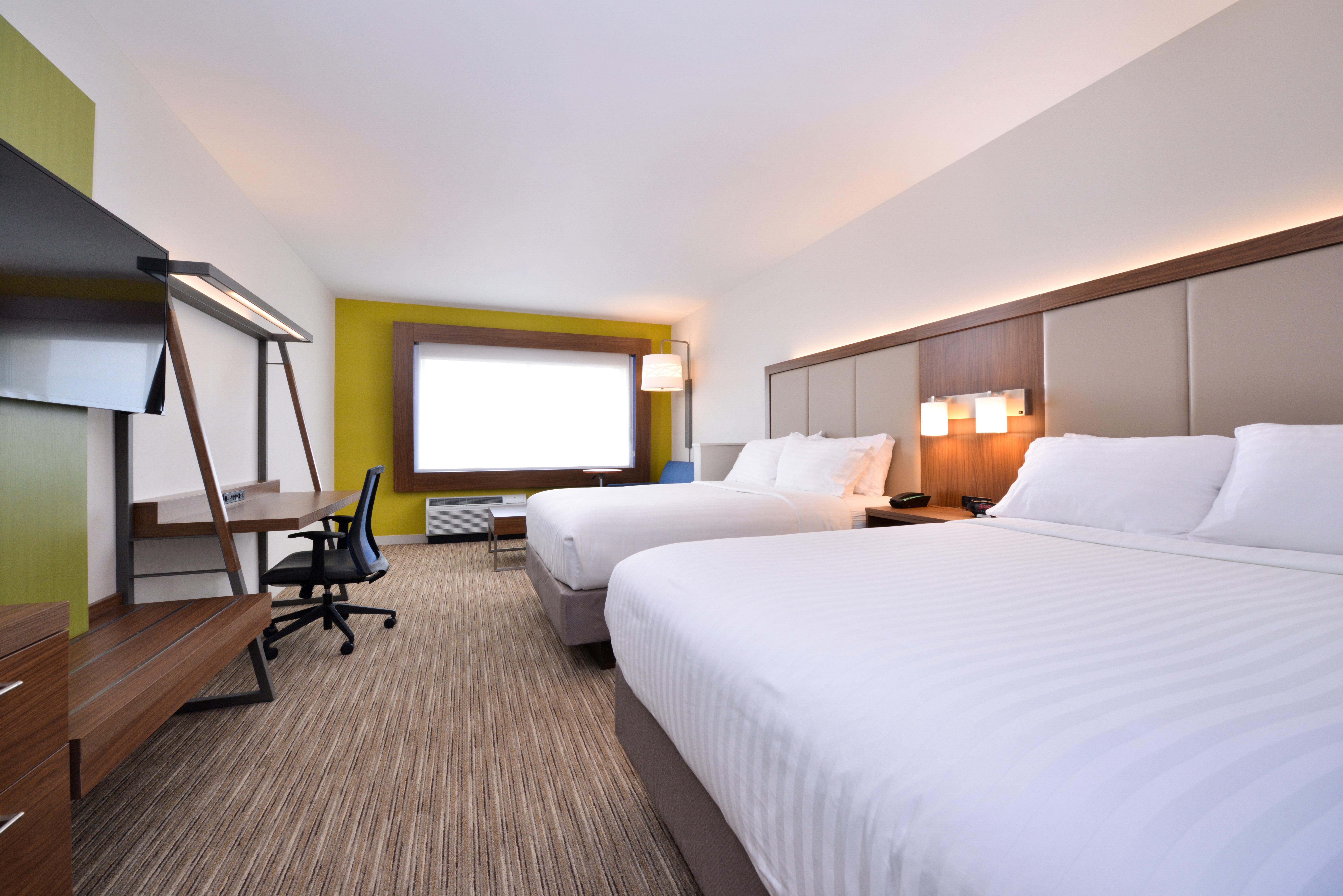 Holiday Inn Express & Suites Madison By Ihg Екстериор снимка